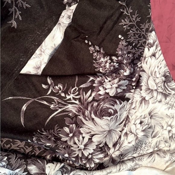 π Exquisite Vintage Black and White Floral 100% Pashmina From Veond - Picture 13 of 16